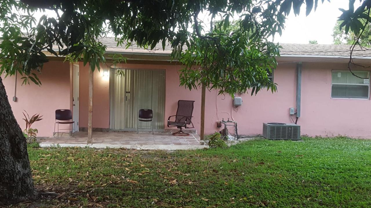 The Jazzy Escape Villa Miami Exteriör bild